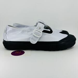 Vans Women's Style 93 Silver Coated Canvas T-Strap Mary Jane Sneakers Size 10